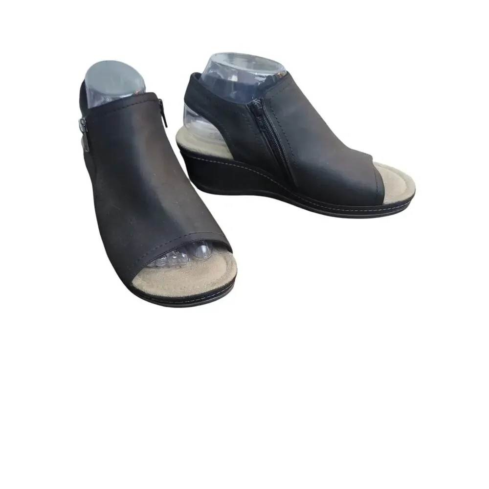 Cliffs by White Mountain Farrell Comfort Wedge Sandals – Women’s 9.5M Minimalist